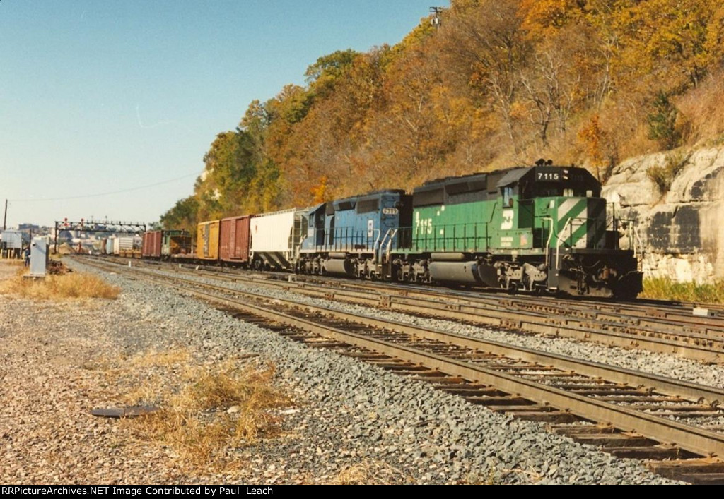 Manifest rolls east